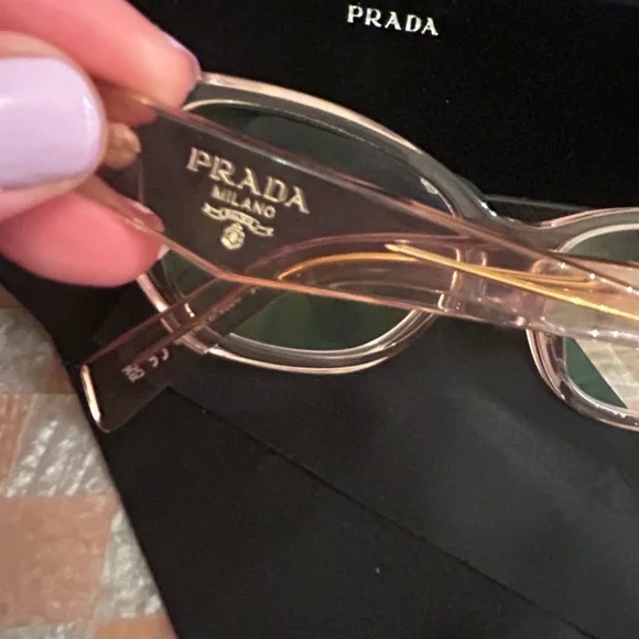 💖 AUTHENTIC Prada Pink Clear Women's Glasses, New with Case and Cloth - Picture 2 of 9